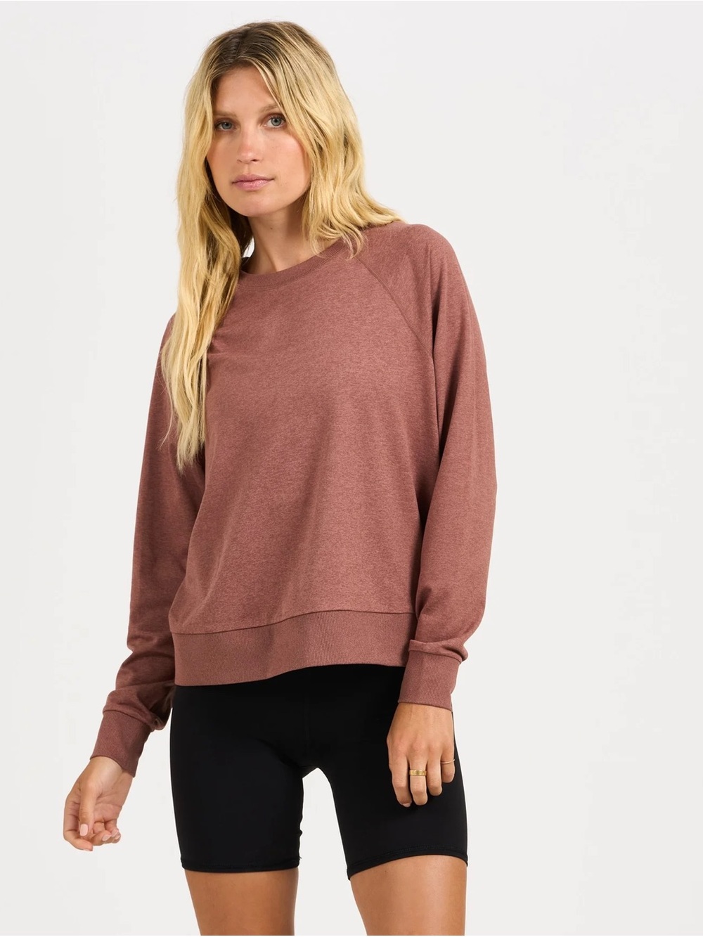 Vuori Long-Sleeve Halo Crew